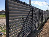 Забор «жалюзи» графитового цвета