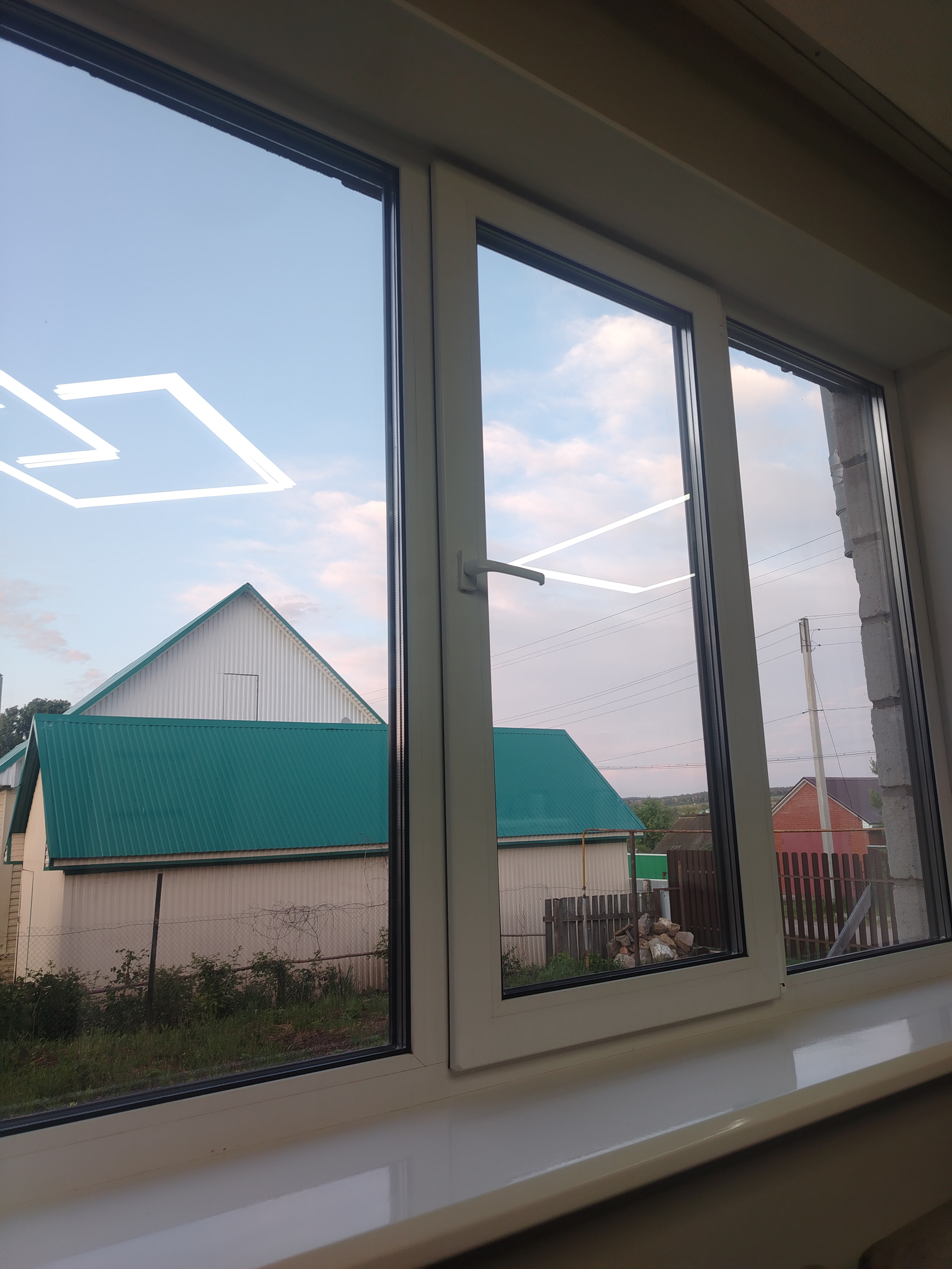 Замена трехстворчатого окна на новое в частном доме фото